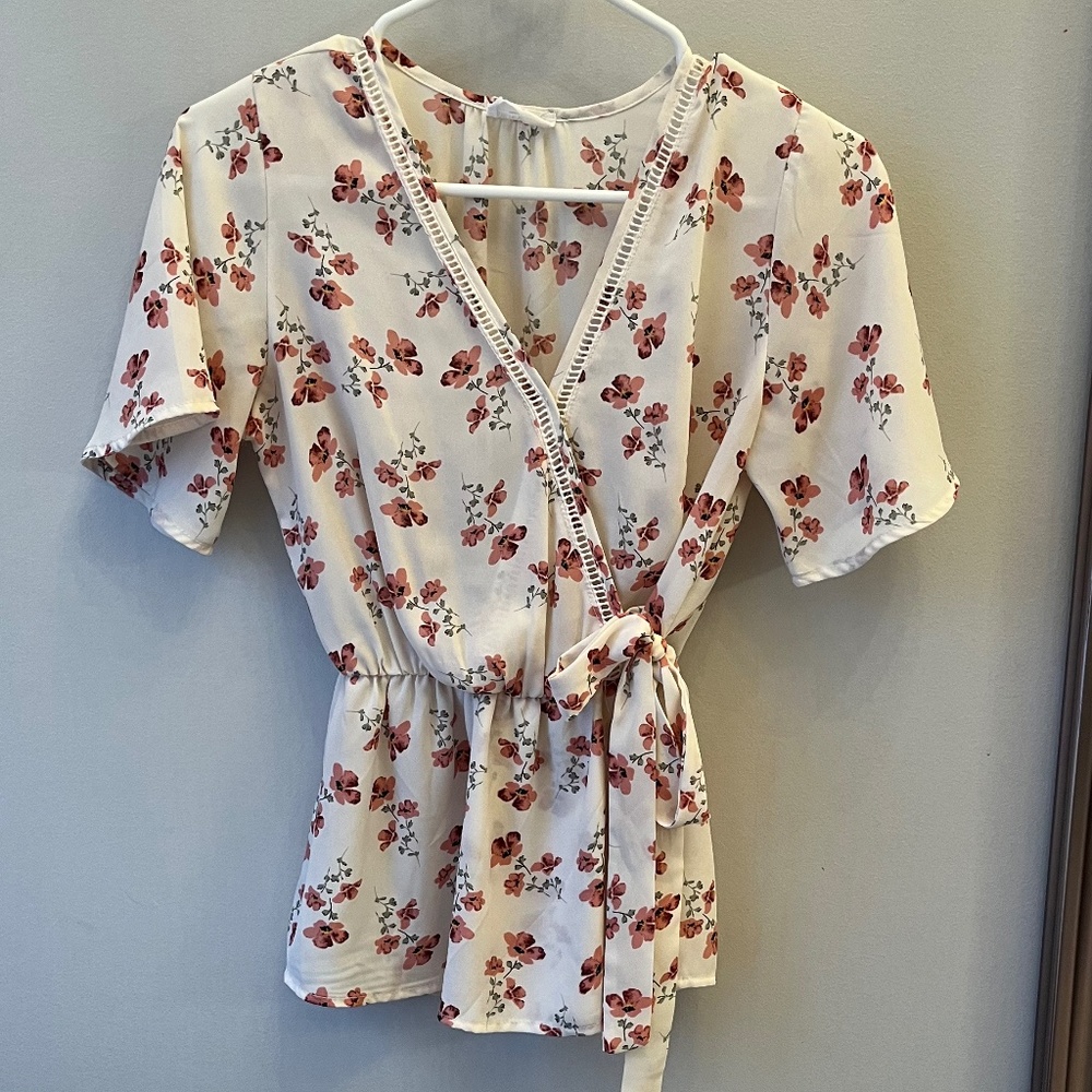 Sienna Sky floral wrap shirt XS